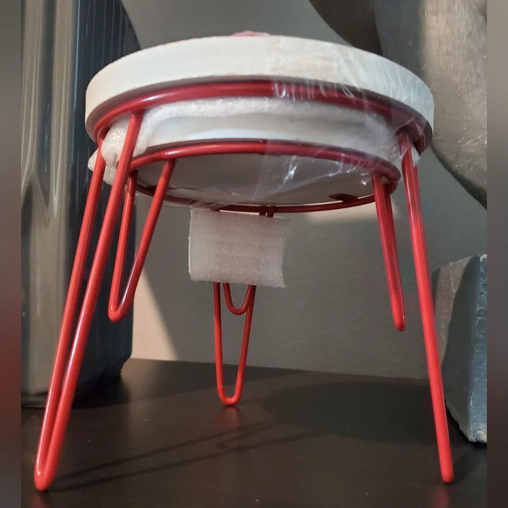 TARGET BULLSEYE PLAYGROUND PEPPERMINT RISERS 2CT